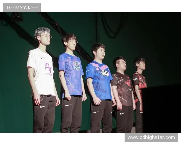 LNG战队的拼搏历程与荣耀时刻全景回顾 LNG战队的拼搏历程与荣耀时刻全景回顾