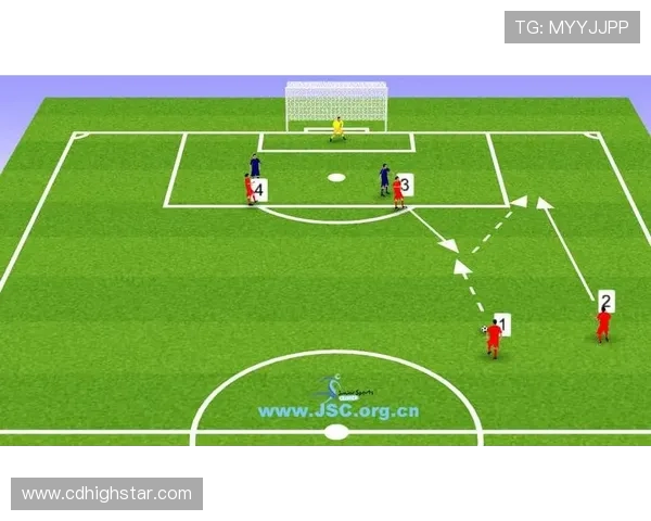 广州足球队包夹战术解析与实战应用探讨