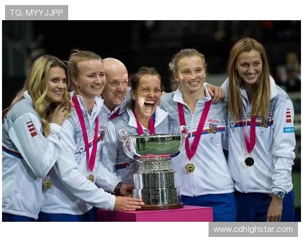 杭州网球队在联合会杯中的默契配合与战术分析