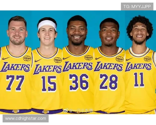 热火与湖人202对决精彩回顾双方明星球员表现分析与赛季前景展望