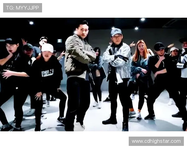 重庆街舞队的反击策略深度解析与舞台表现力提升探讨