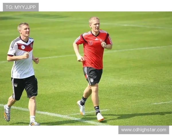 黄磊亲自分享排球技巧与心得体会助你提升球技的独家经验解析