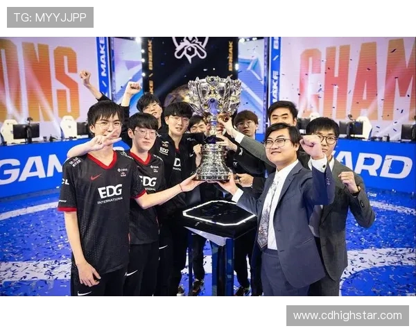 EDG在全球总决赛中的强势表现与战术分析全面解读 EDG在全球总决赛中的强势表现与战术分析全面解读